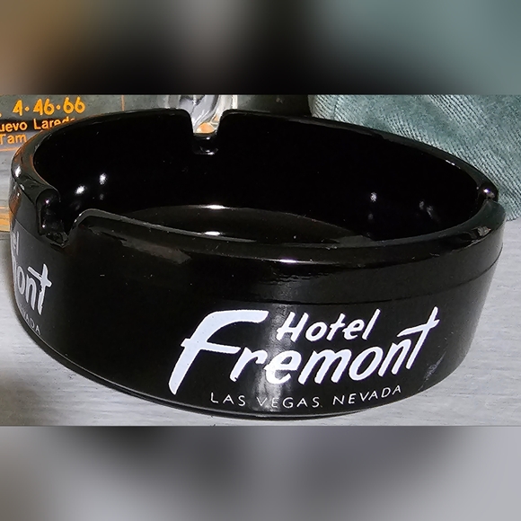VINTAGE Hacienda Motor Hotel MEX & Freemont Hotel Vegas Ashtrays - Picture 4 of 4